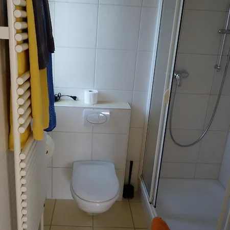 Arnolds Nocleg ze śniadaniem *